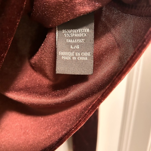 Suzy shier, velour party top, size large. - Picture 3 of 5